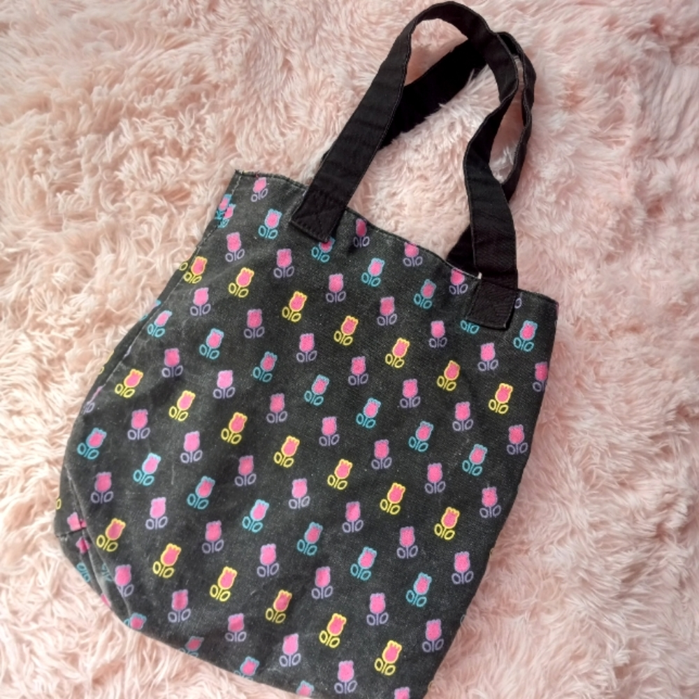 Sold @popup! Vintage Loungefly y2k hello kitty X sanrio tote! GUC Thick material - Picture 3 of 8